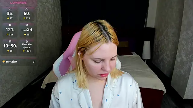 Stacy Luv online show from 11-30-25, 09:10