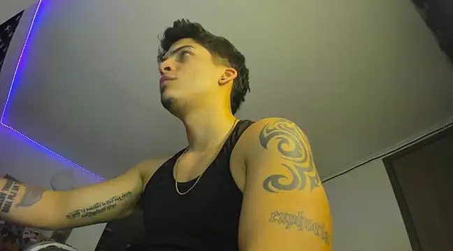 Snapshot of charlie_hotxxx chatting on 03-13-25, 02:49 charlie hotxxx online show from 03-13-25, 02:49