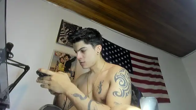 Snapshot of charlie_hotxxx chatting on 02-02-26, 03:05 charlie hotxxx online show from 02-02-26, 03:05