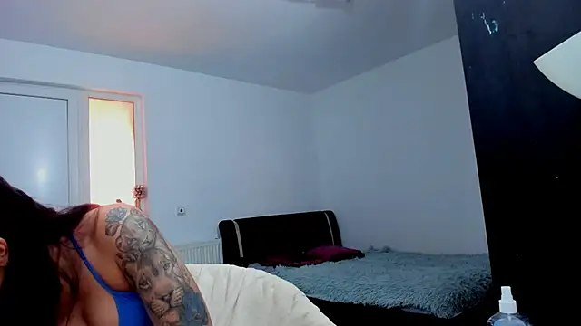 Snapshot of ElsaBby chatting on 03-19-26, 10:04 ElsaBby online show from 03-19-26, 10:04