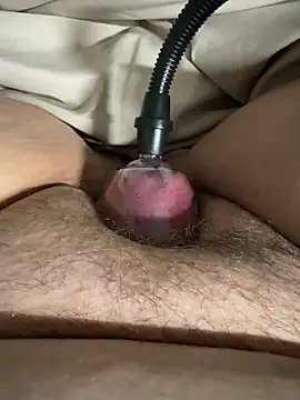 Snapshot of sylviahhh chatting on 03-23-26, 02:22 sylviahhh online show from 03-23-26, 02:22