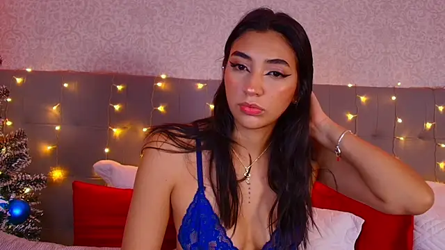 Snapshot of _Aura- chatting on 01-17-26, 04:05 Aura- online show from 01-17-26, 04:05