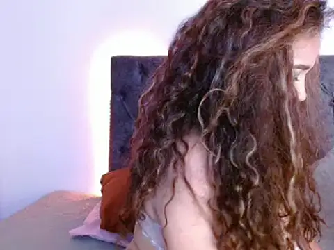 Snapshot of Alma_Sexyy chatting on 02-11-25, 09:25 Alma Sexyy online show from 02-11-25, 09:25
