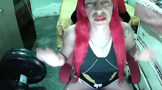 Snapshot of ManuEscarlate13 chatting on 12-15-24, 10:58 ManuEscarlate13 online show from 12-15-24, 10:58