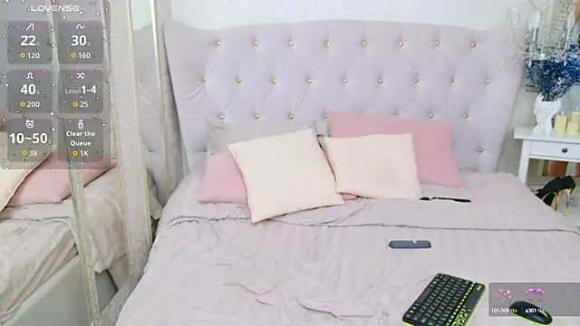 Snapshot of Damn_Bae_ chatting on 09-12-25, 01:06 Damn Bae online show from 09-12-25, 01:06