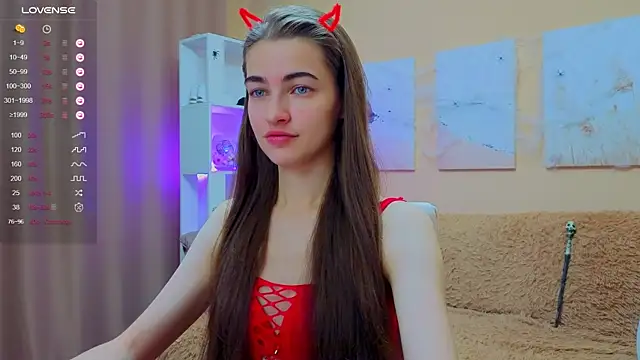 AstoriyaNight online show from 10-31-25, 04:20