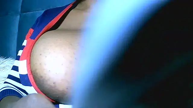 Bustypillows online show from 12-22-25, 07:14