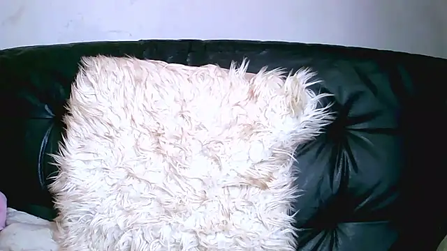 Bustypillows online show from 01-10-26, 07:47