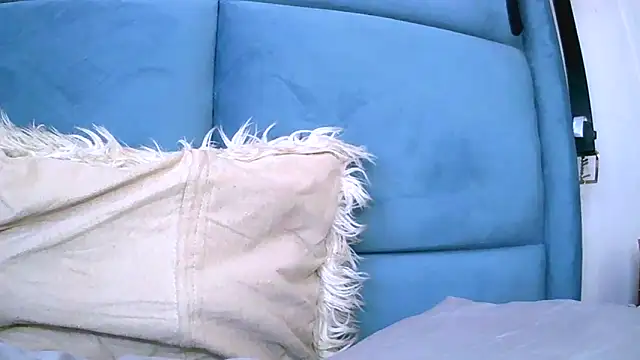 Bustypillows online show from 05-14-26, 07:27