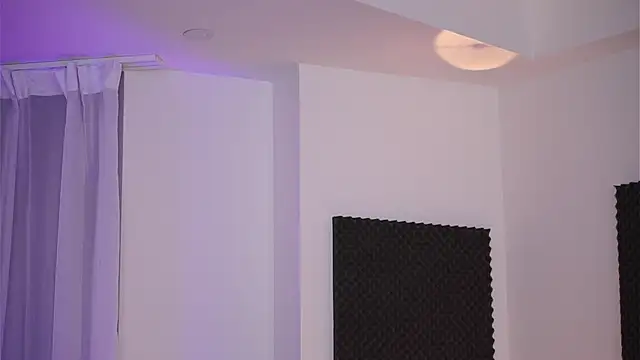 NicoleSarahX online show from 02-08-25, 11:24