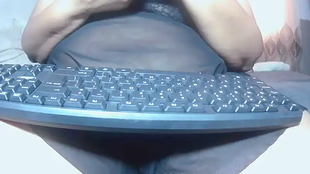 BustyThickyAss online show from 01-13-26, 07:34