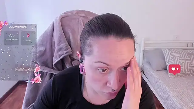 Domina Deivis online show from 11-13-25, 02:32