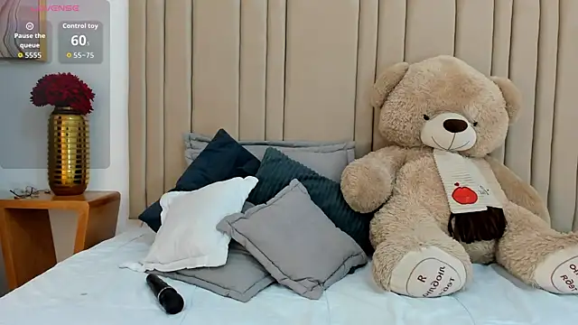 izadii online show from 10-25-25, 06:52