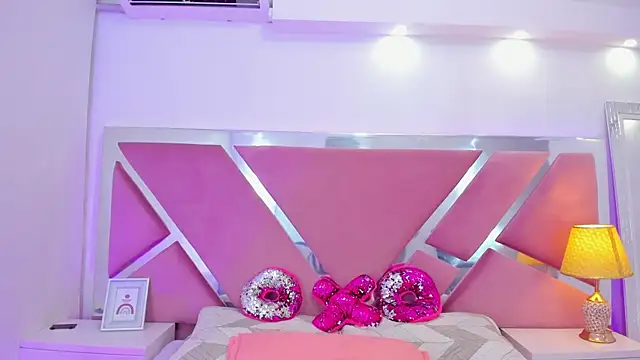 NinnaVous online show from 01-13-26, 02:10