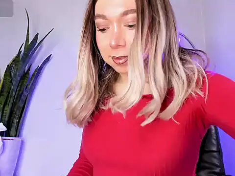 victoria qq online show from 10-26-25, 04:18