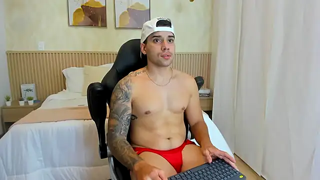 Mike montoya1 online show from 10-03-25, 07:15