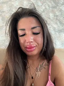 RuslanaXX online show from 06-06-26, 03:45