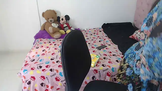 Aliciaheart online show from 11-22-25, 08:29