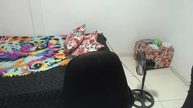 Aliciaheart online show from 04-28-26, 08:02