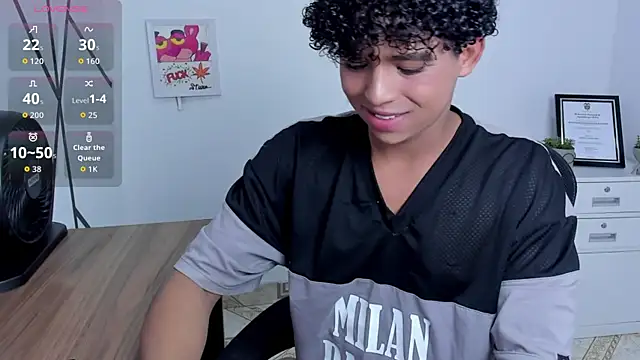 Noah Smith04 online show from 10-11-25, 01:23