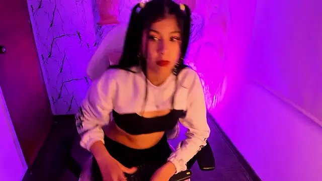 Sofi smith23 online show from 12-06-24, 02:18