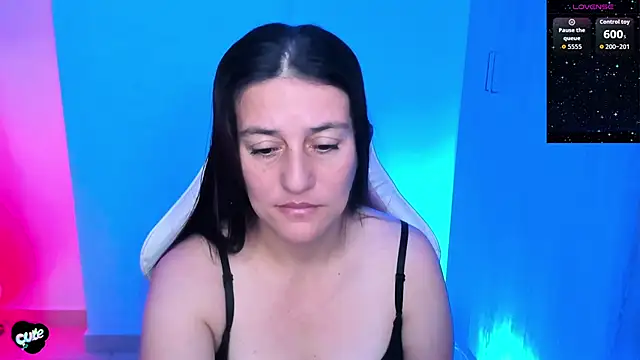Saskyaa online show from 05-23-26, 04:06