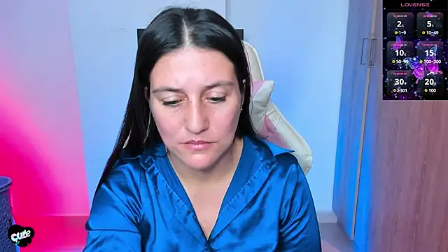 Saskyaa online show from 11-23-25, 01:26