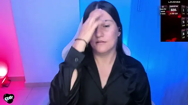 Saskyaa online show from 04-28-26, 02:10