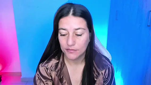 Snapshot of Saskyaa chatting on 01-17-26, 01:37 Saskyaa online show from 01-17-26, 01:37