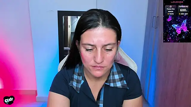 Saskyaa online show from 11-24-25, 02:00