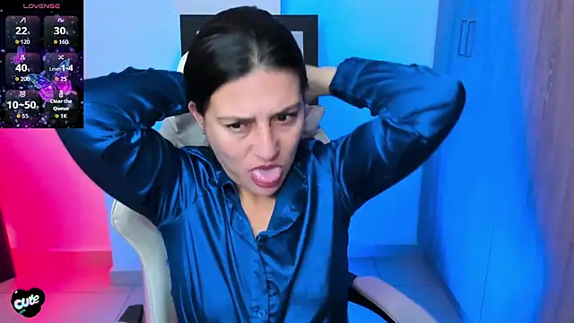 Saskyaa online show from 11-06-25, 01:15