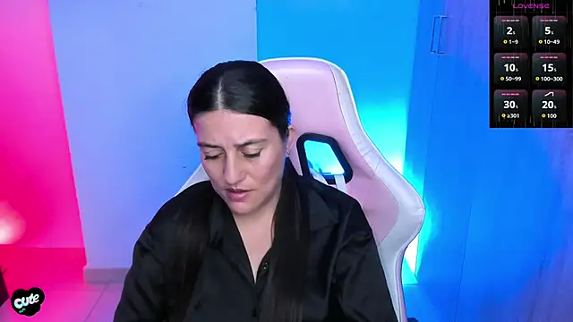 Snapshot of Saskyaa chatting on 02-16-26, 03:21 Saskyaa online show from 02-16-26, 03:21