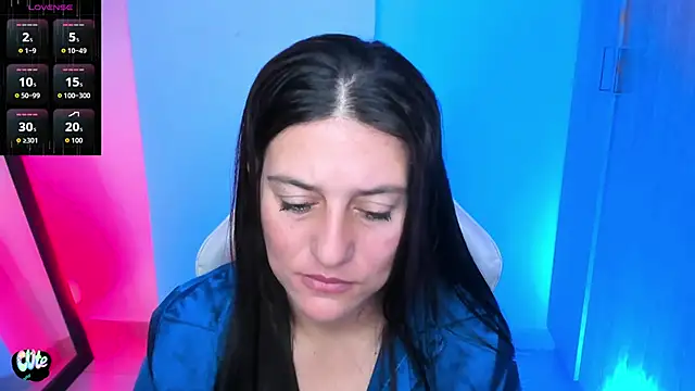 Snapshot of Saskyaa chatting on 01-17-26, 01:31 Saskyaa online show from 01-17-26, 01:31