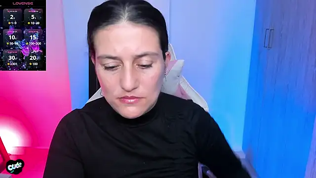 Saskyaa online show from 11-28-25, 02:45