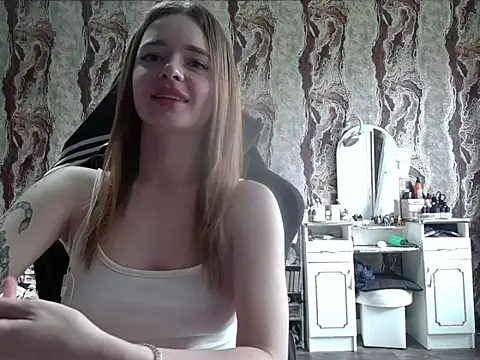 samanta55555 online show from 05-18-26, 09:36