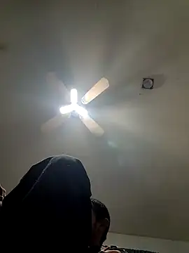 Snapshot of LongDickZee562 chatting on 09-16-25, 08:04 LongDickZee562 online show from 09-16-25, 08:04