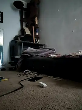 Snapshot of LongDickZee562 chatting on 09-10-25, 05:12 LongDickZee562 online show from 09-10-25, 05:12