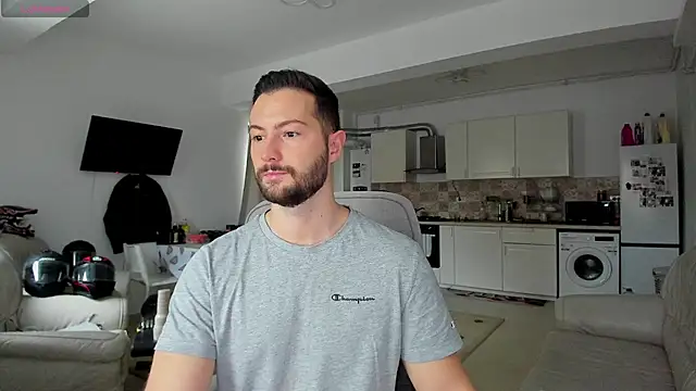 ZackFraser online show from 11-06-25, 07:12