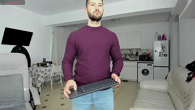 ZackFraser online show from 10-08-25, 05:42