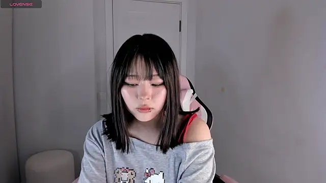 hee young11 online show from 12-01-25, 12:39