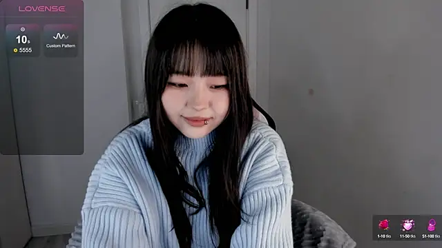 Snapshot of hee_young11 chatting on 10-09-25, 05:46 hee young11 online show from 10-09-25, 05:46