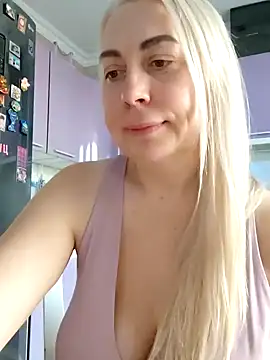 Snapshot of HotJanet chatting on 01-30-25, 01:20 HotJanet online show from 01-30-25, 01:20