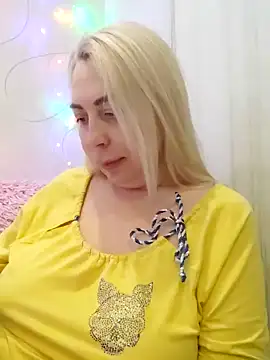 Snapshot of HotJanet chatting on 01-13-25, 03:26 HotJanet online show from 01-13-25, 03:26