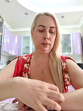 Snapshot of HotJanet chatting on 02-14-25, 12:57 HotJanet online show from 02-14-25, 12:57