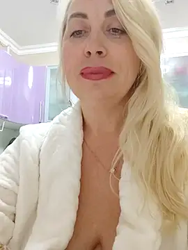 Snapshot of HotJanet chatting on 10-24-25, 07:57 HotJanet online show from 10-24-25, 07:57