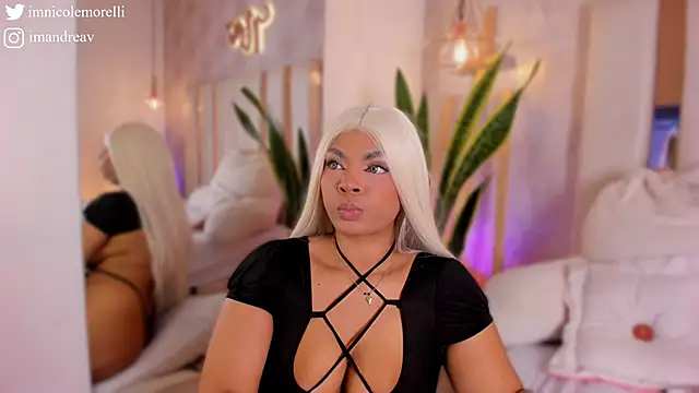 Nicolemorelli2 online show from 11-13-25, 11:36