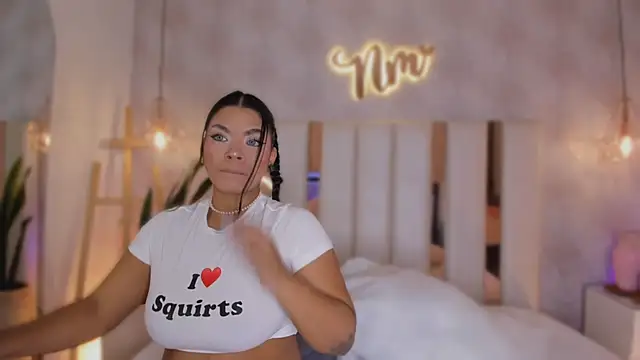 Nicolemorelli2 online show from 11-21-25, 12:48