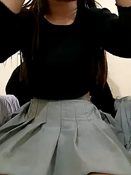 Snapshot of sweet_jia23 chatting on 03-10-25, 05:43 sweet jia23 online show from 03-10-25, 05:43