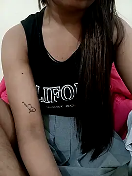 Snapshot of sweet_jia23 chatting on 02-18-25, 08:05 sweet jia23 online show from 02-18-25, 08:05