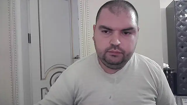 Snapshot of KIZLAZIMYaa chatting on 06-14-26, 09:10 KIZLAZIMYaa online show from 06-14-26, 09:10